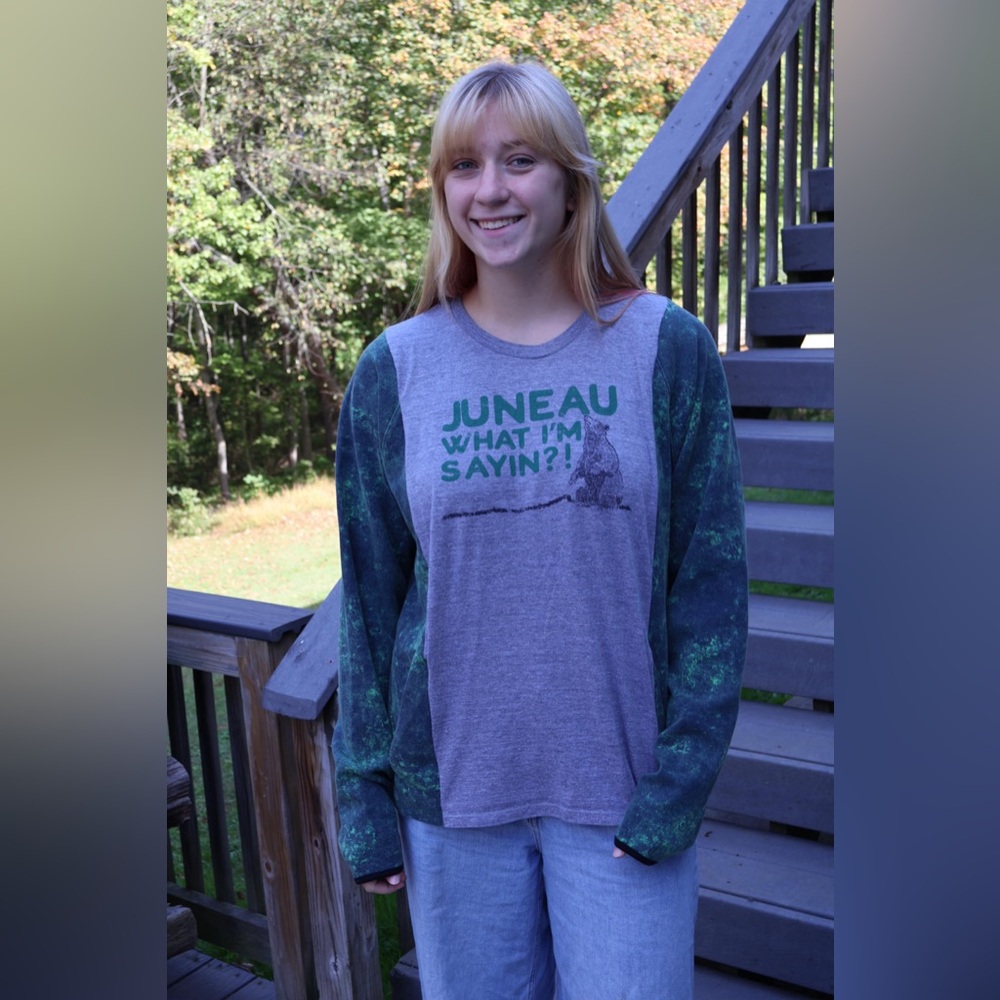 Gray and Green Graphic Long Sleeve Shirt